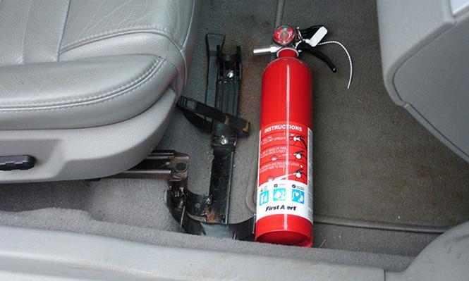 Cách bảo quản bình chữa cháy trên ô tô